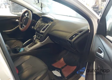 2013 Ford Focus Se из США, поврежденный, VIN 1FADP3F24DL342732